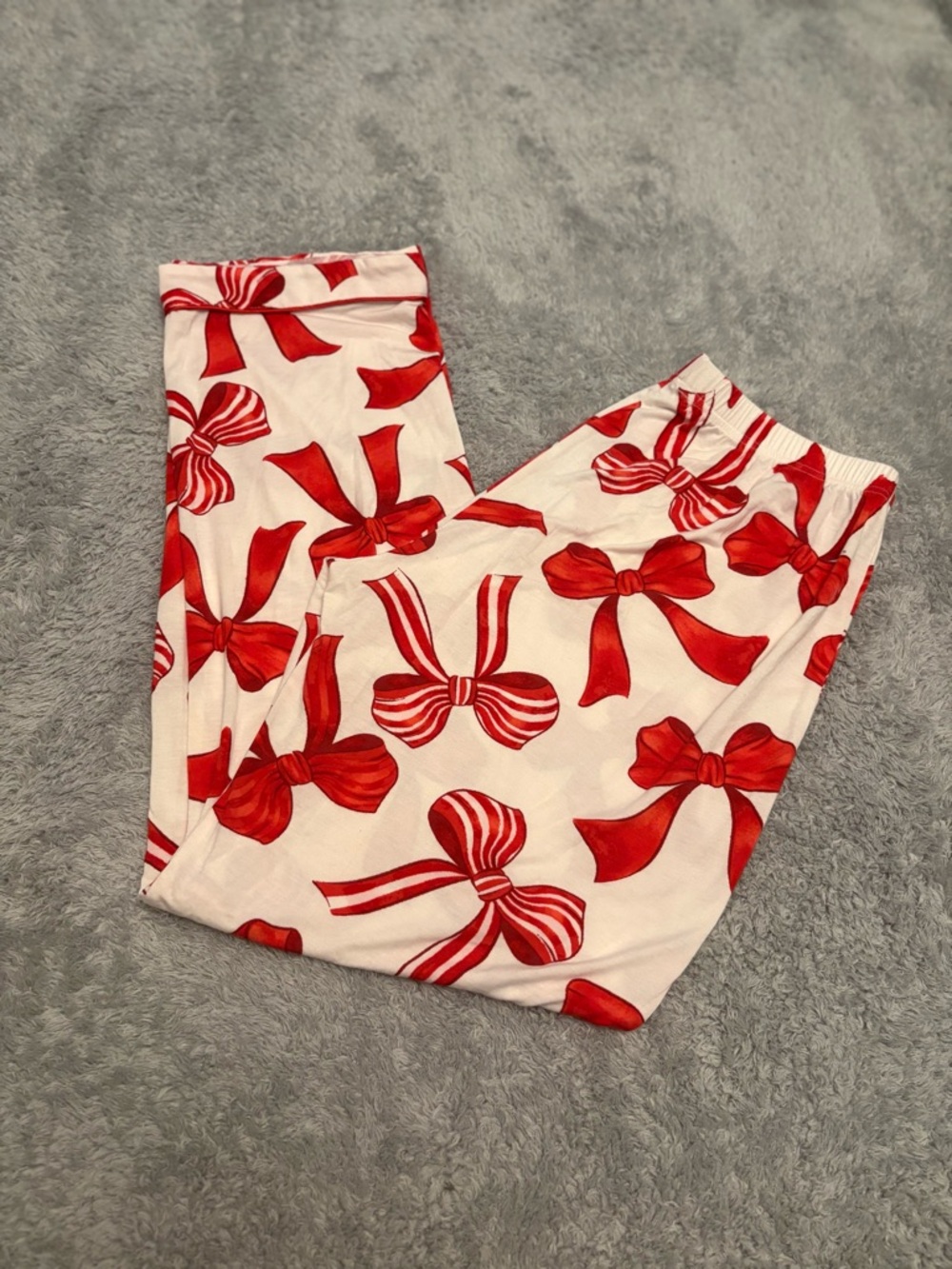 In My Sundays Sunday Best White Lounge Pajama Pants with Red Bow Pattern